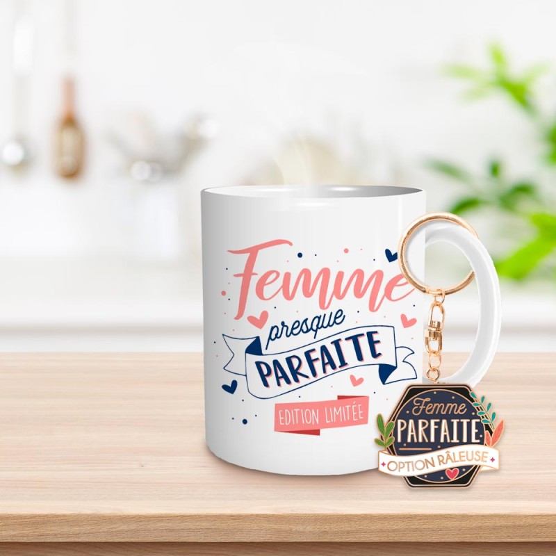 COFFRET MUG PORTE CLE "FEMME PARFAITE"