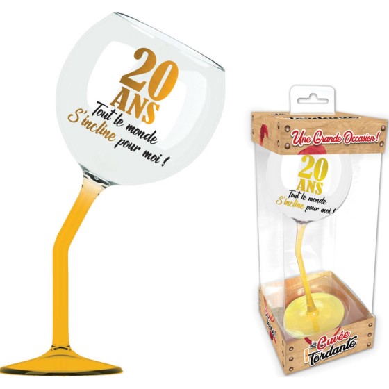 VERRE A VIN PENCHE OR 20 ANS